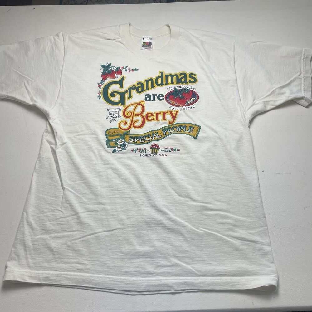 Grandma’s Are Berry Special 🍓 Women’s T-shirt Large Made In USA